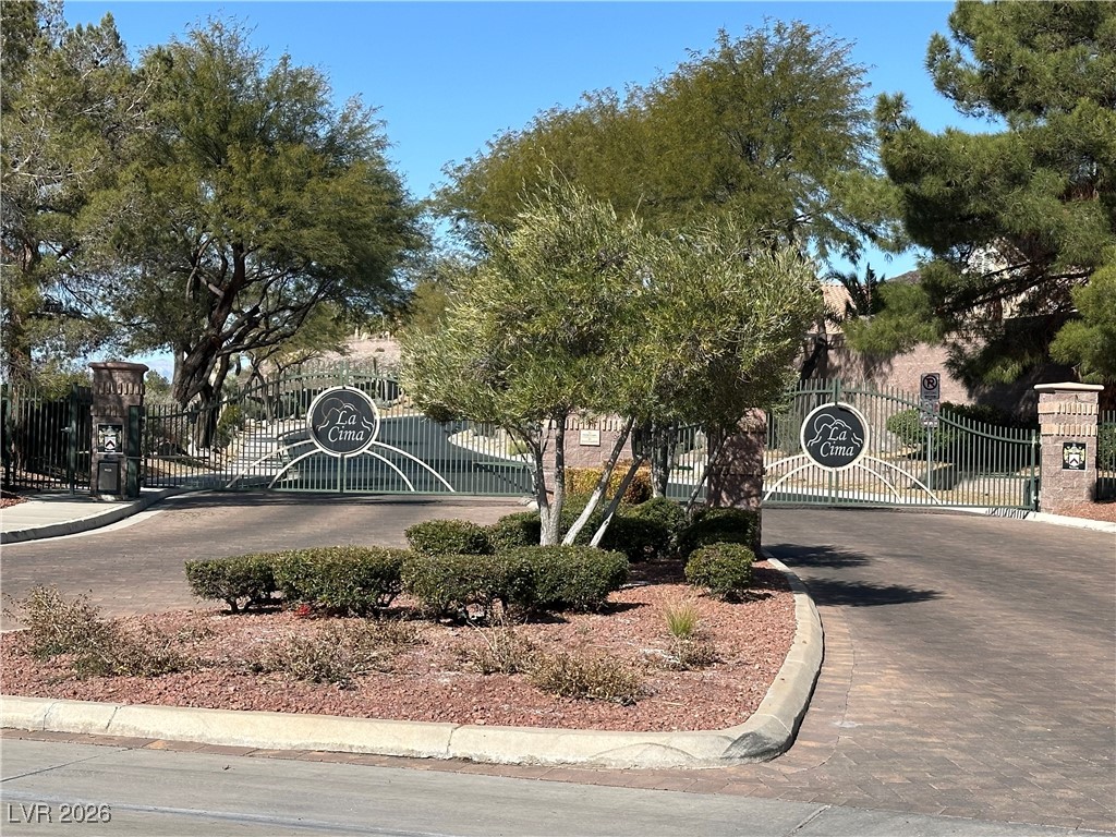2266 Driftwood Tide Avenue Henderson NV 89052