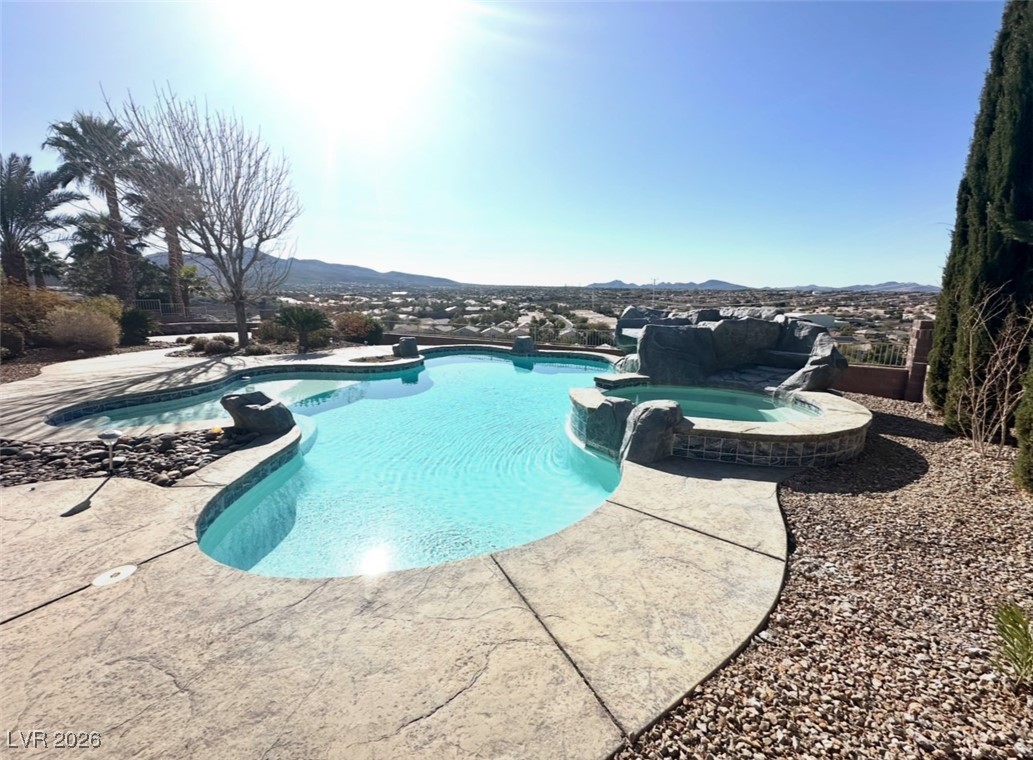 2266 Driftwood Tide Avenue Henderson NV 89052
