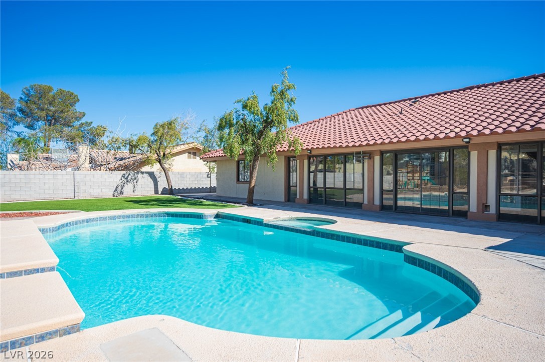 7100 King Solomons Court Las Vegas NV 89117