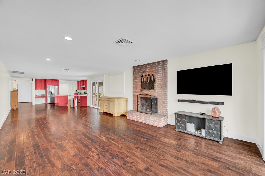 2494 Swan Lane Las Vegas NV 89121