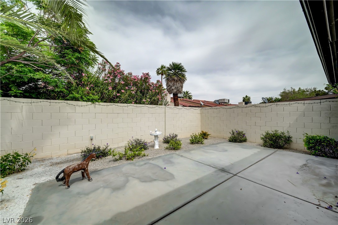 2494 Swan Lane Las Vegas NV 89121