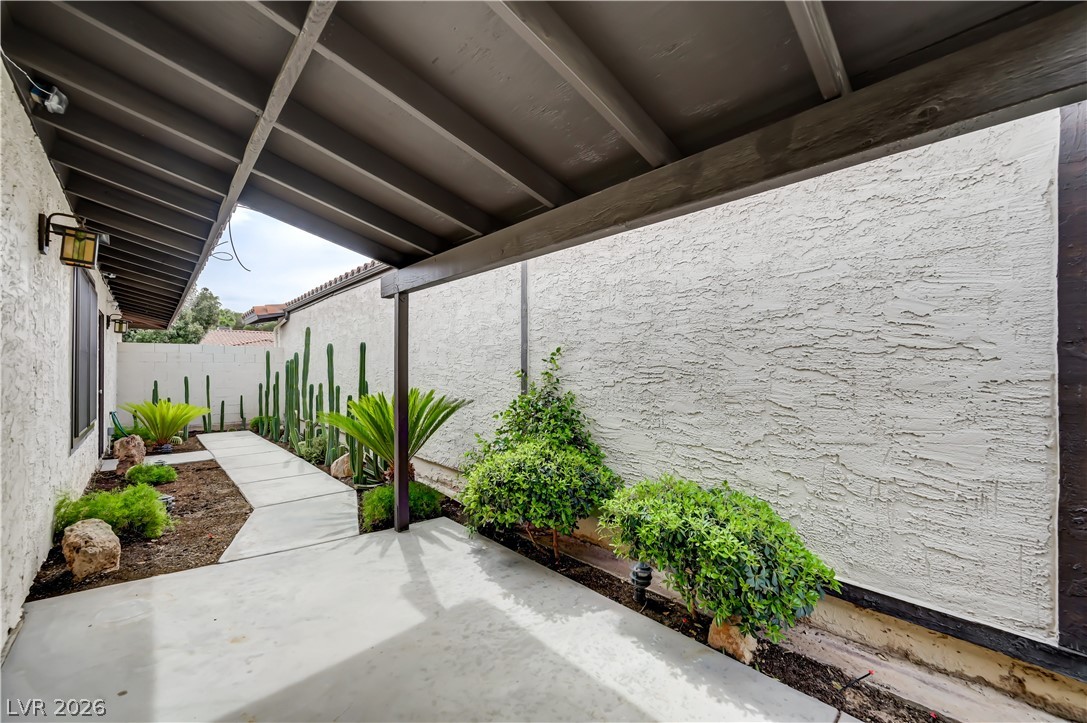 2494 Swan Lane Las Vegas NV 89121