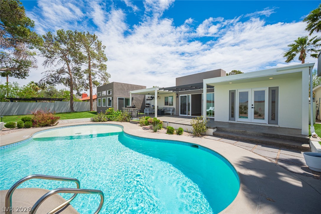330 East Country Club Drive Henderson NV 89015