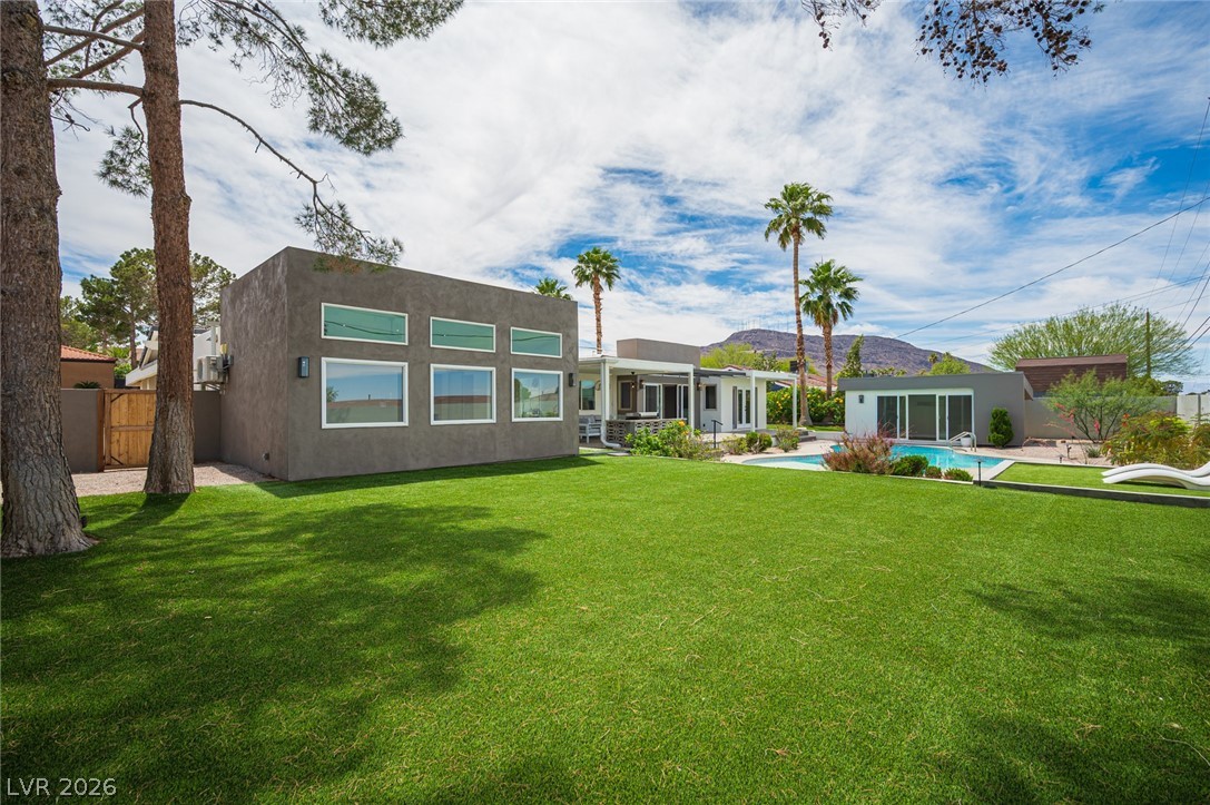 330 East Country Club Drive Henderson NV 89015