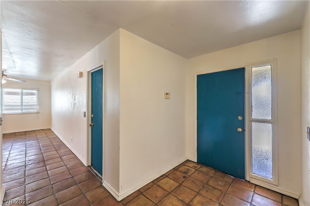 6604 Larchwood Lane Las Vegas NV 89103