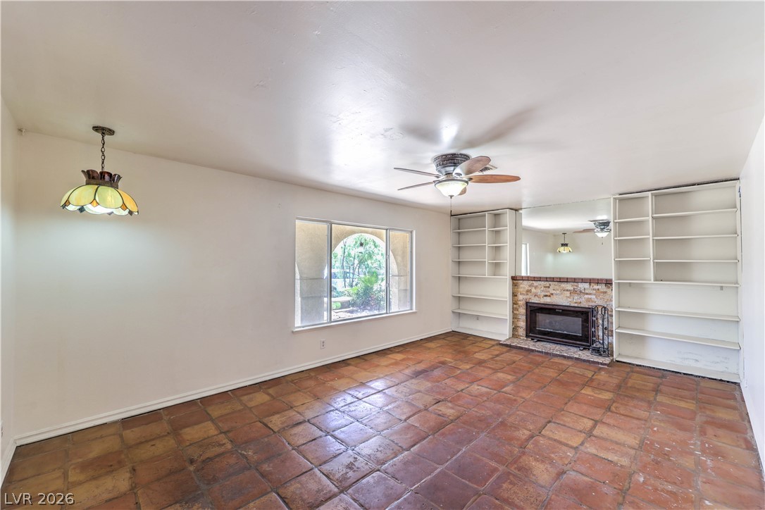 6604 Larchwood Lane Las Vegas NV 89103