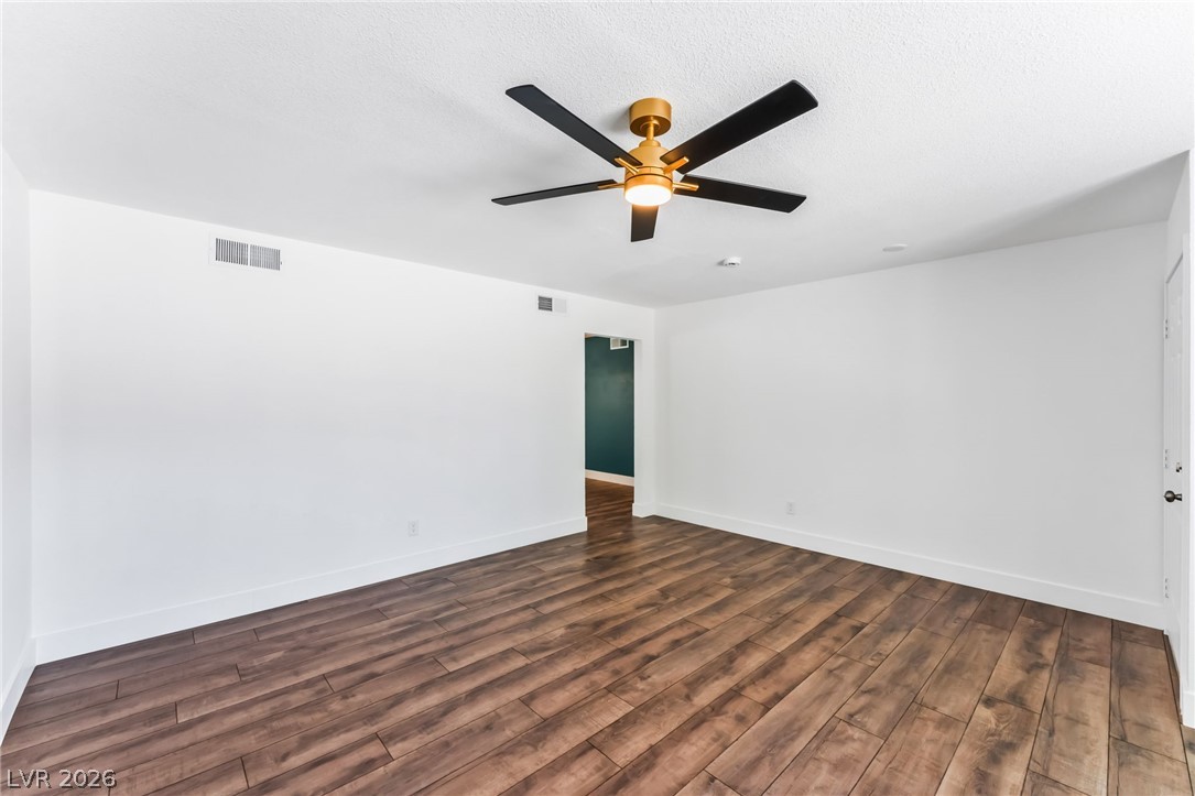 2740 Searles Avenue Las Vegas NV 89101