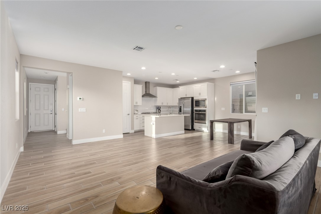 1049 Williamtown Avenue North Las Vegas NV 89084