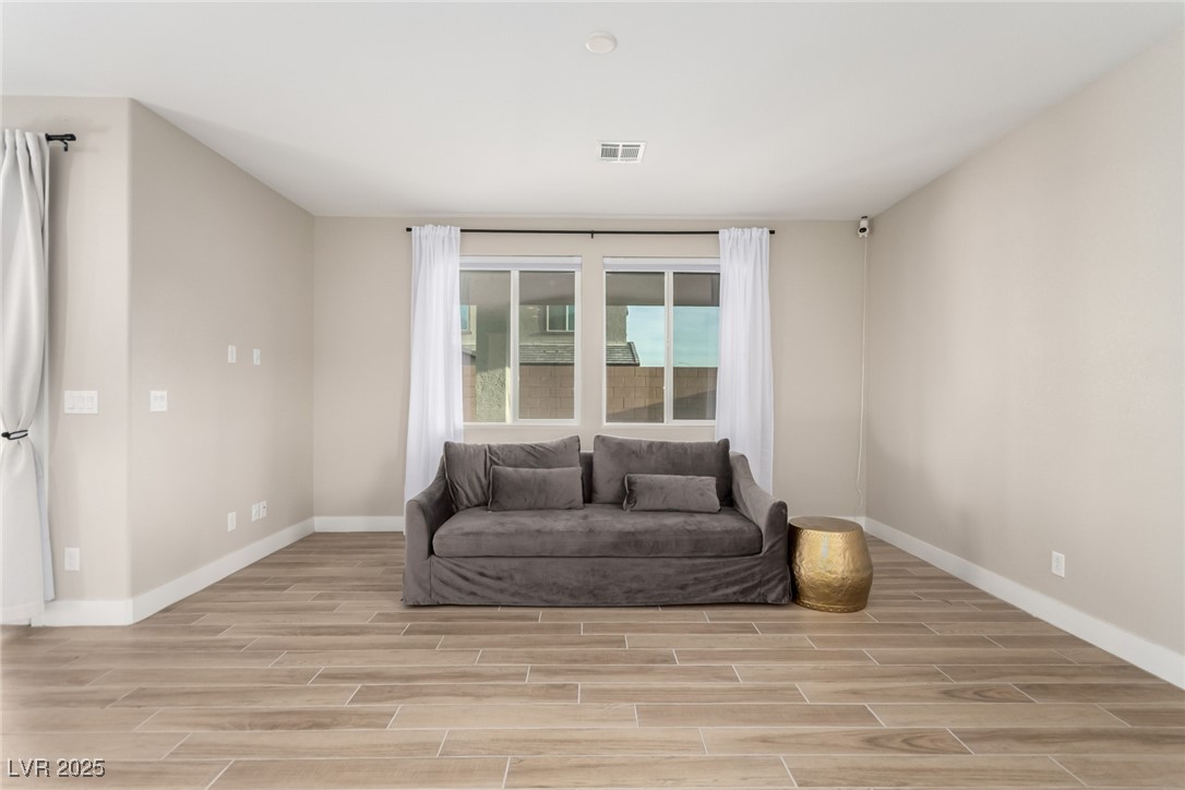 1049 Williamtown Avenue North Las Vegas NV 89084