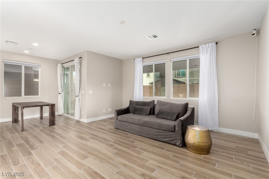 1049 Williamtown Avenue North Las Vegas NV 89084