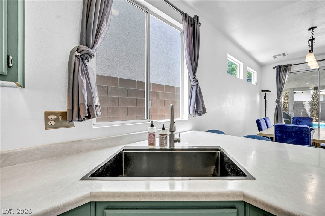 10052 Lemon Valley Avenue Las Vegas NV 89147