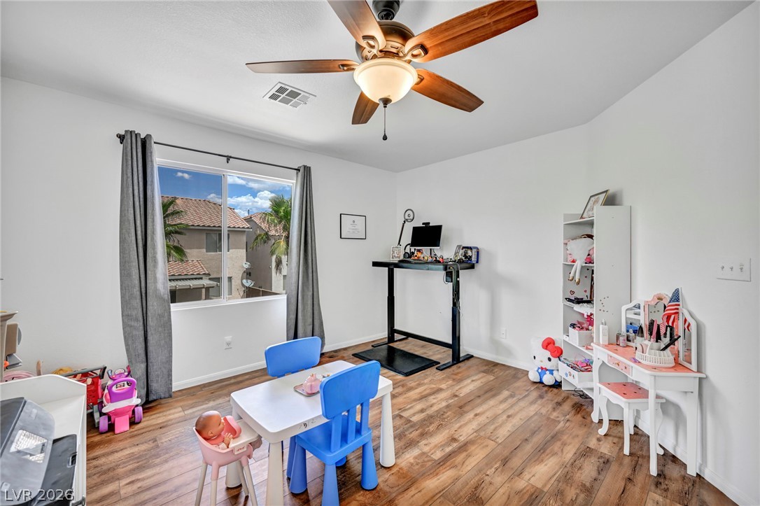 10052 Lemon Valley Avenue Las Vegas NV 89147
