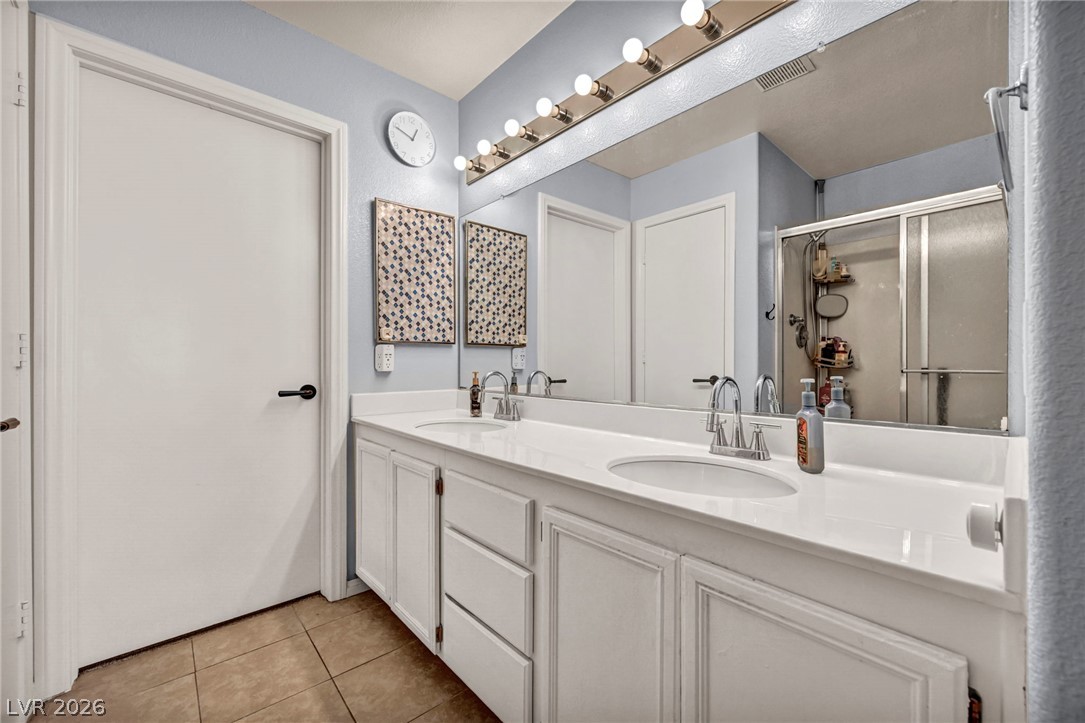 10052 Lemon Valley Avenue Las Vegas NV 89147