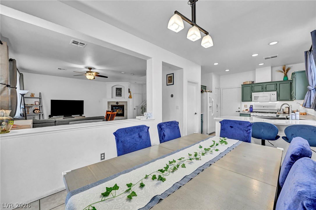 10052 Lemon Valley Avenue Las Vegas NV 89147