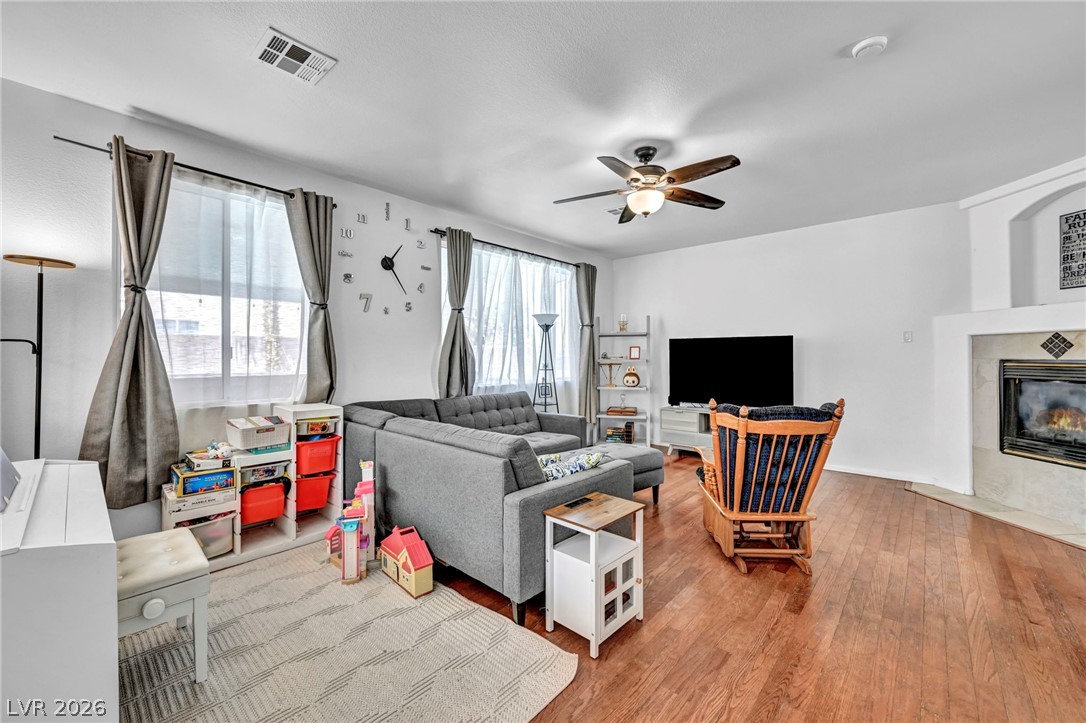 10052 Lemon Valley Avenue Las Vegas NV 89147