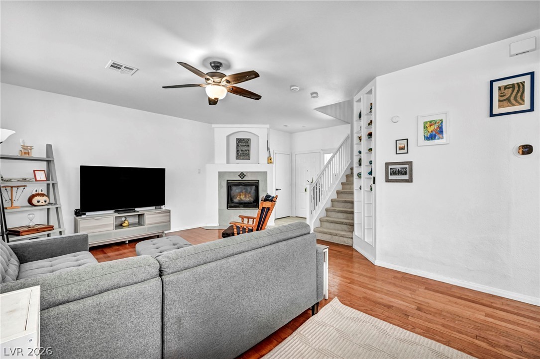 10052 Lemon Valley Avenue Las Vegas NV 89147