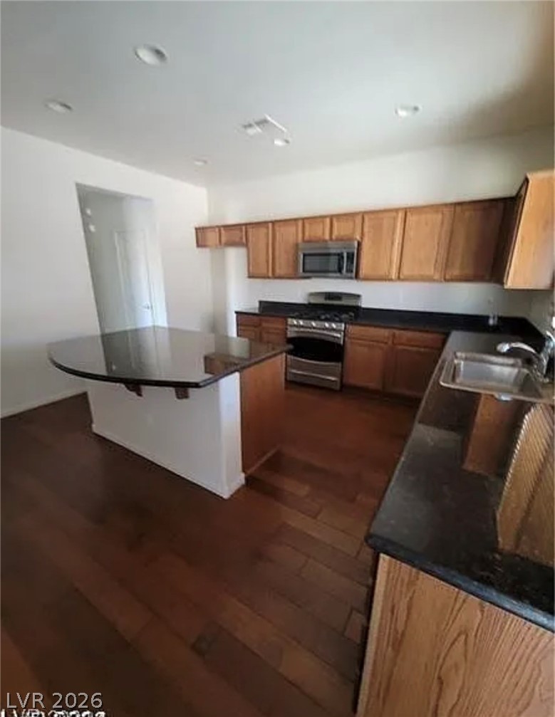 6647 Brooklyn Heights Street Las Vegas NV 89166