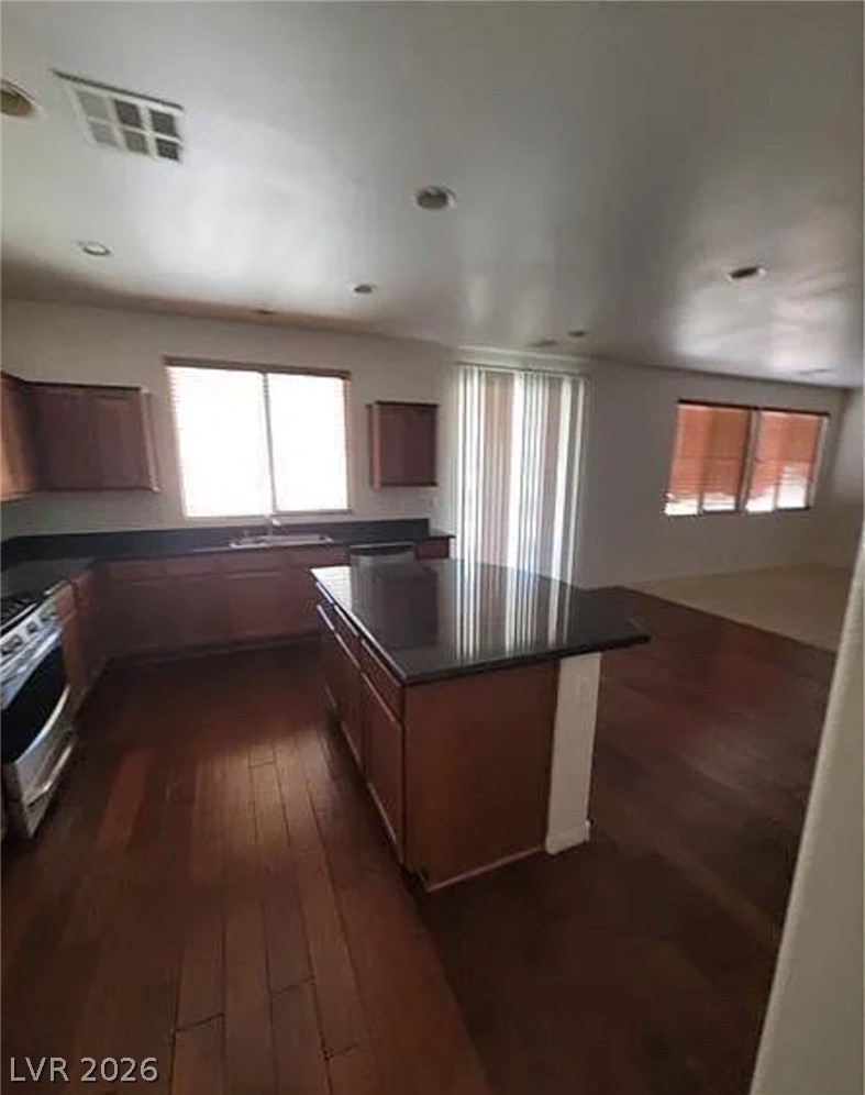 6647 Brooklyn Heights Street Las Vegas NV 89166