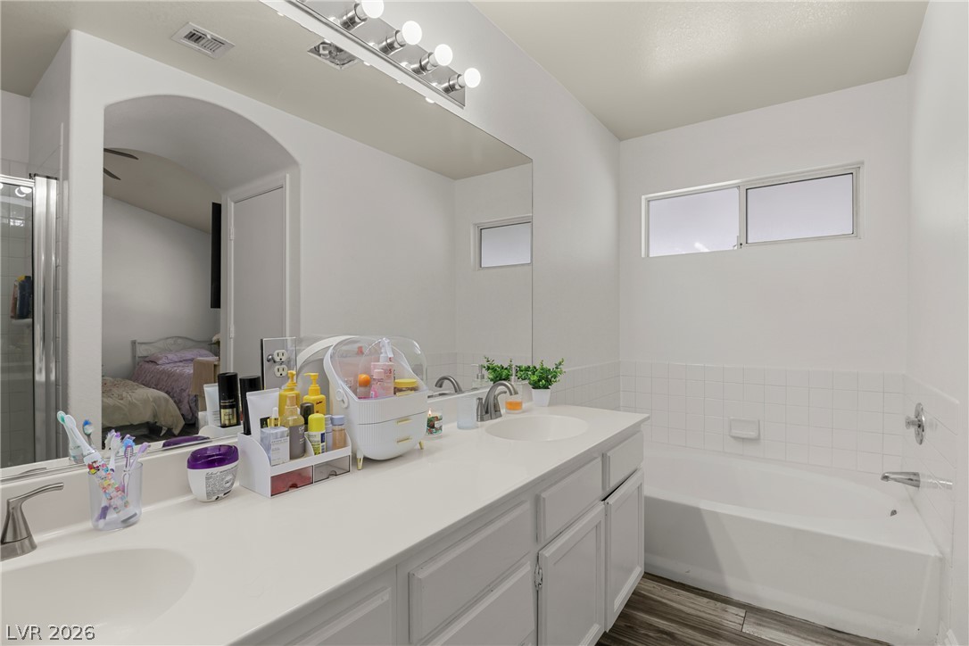5438 Iberville Street North Las Vegas NV 89031