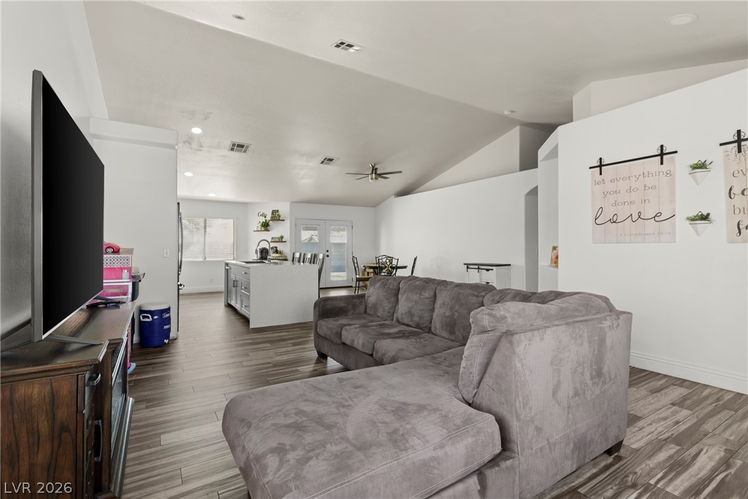 5438 Iberville Street North Las Vegas NV 89031