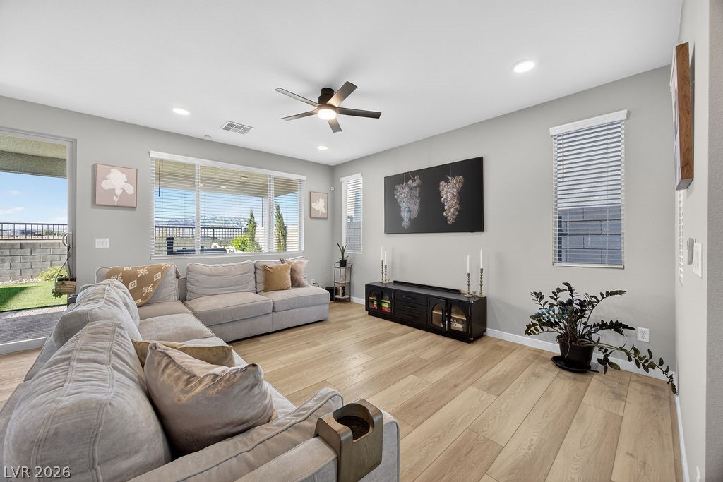 10255 Vonbulin Avenue Las Vegas NV 89166