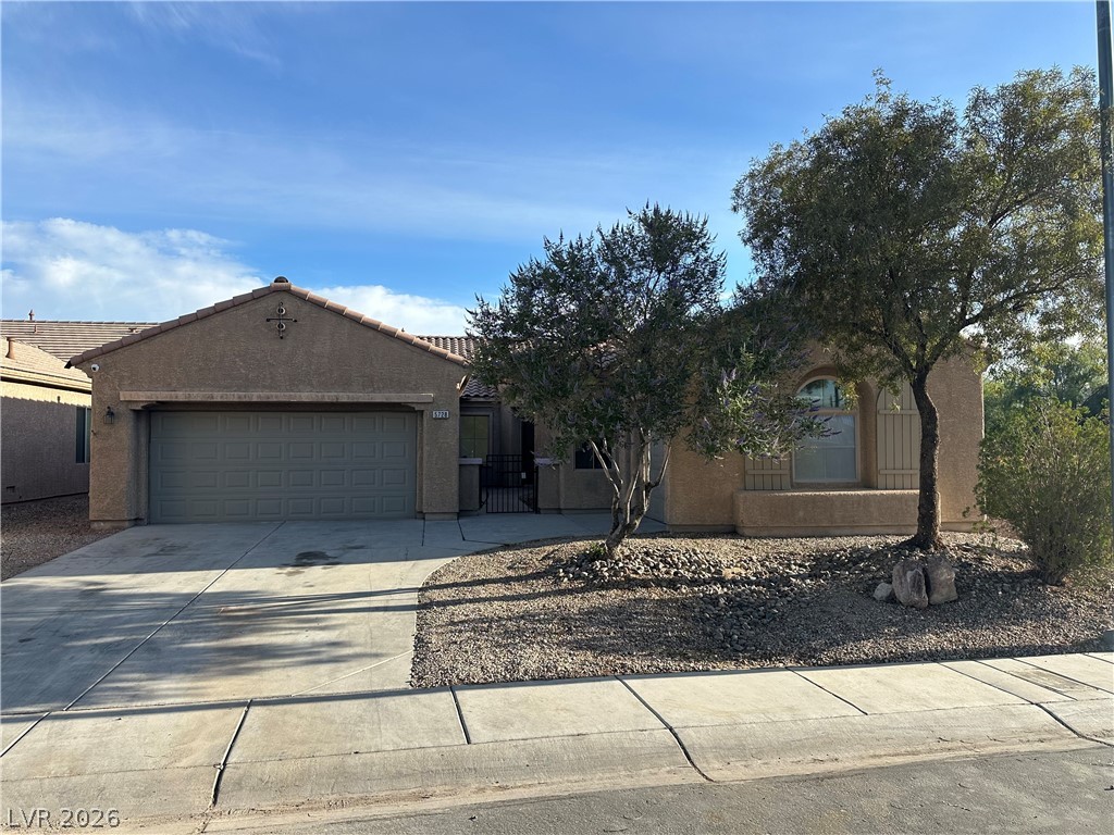 5728 Flying Birdie Avenue Las Vegas NV 89122
