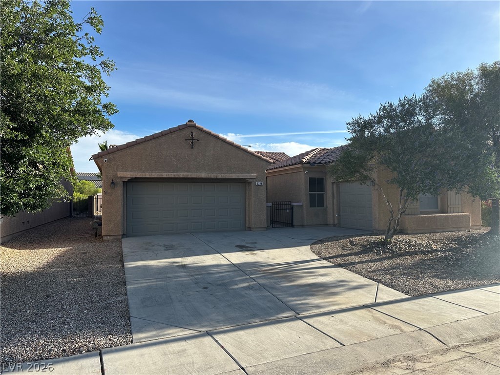 5728 Flying Birdie Avenue Las Vegas NV 89122