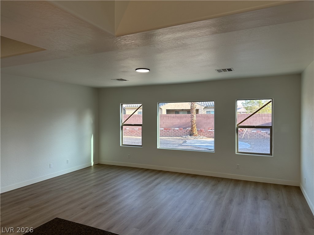 5728 Flying Birdie Avenue Las Vegas NV 89122