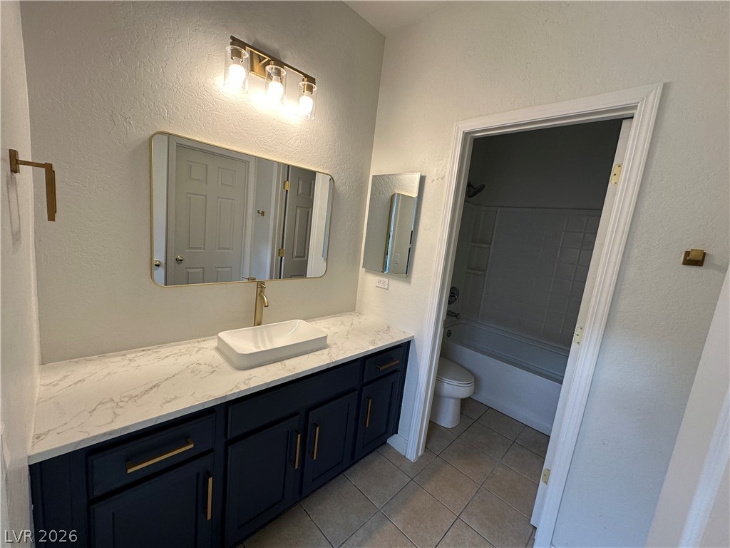 5728 Flying Birdie Avenue Las Vegas NV 89122