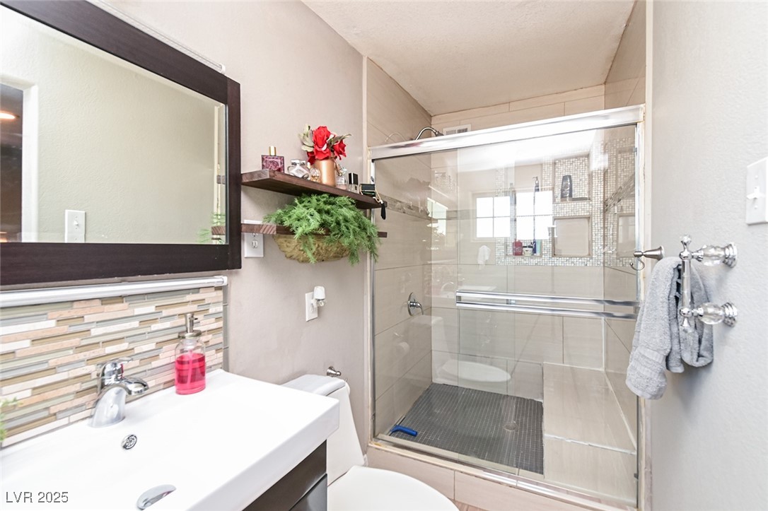 2824 El Toreador Street Las Vegas NV 89169