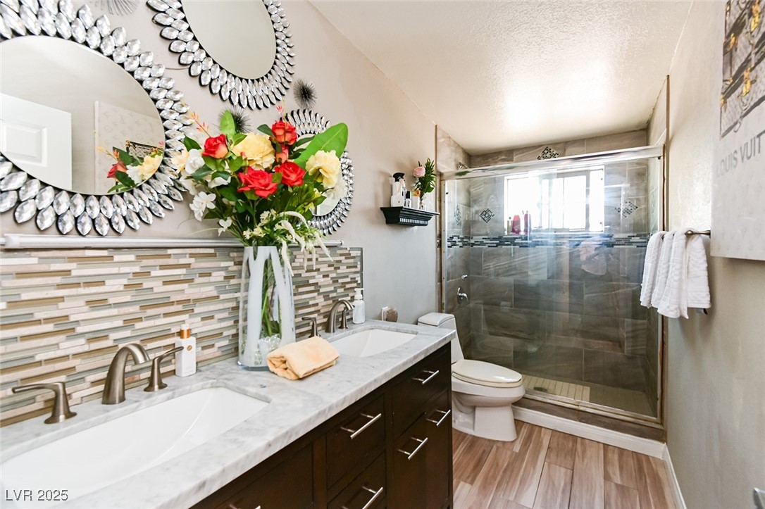2824 El Toreador Street Las Vegas NV 89169