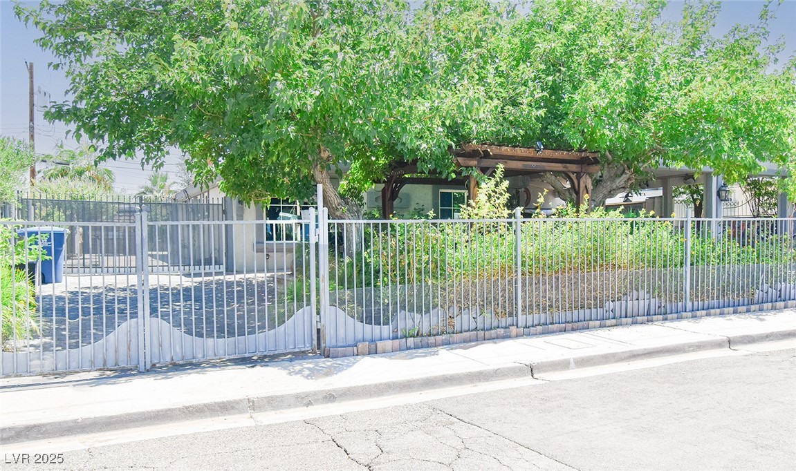 2824 El Toreador Street Las Vegas NV 89169