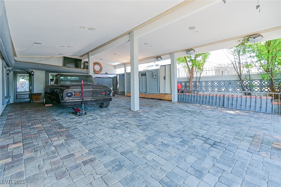 2824 El Toreador Street Las Vegas NV 89169