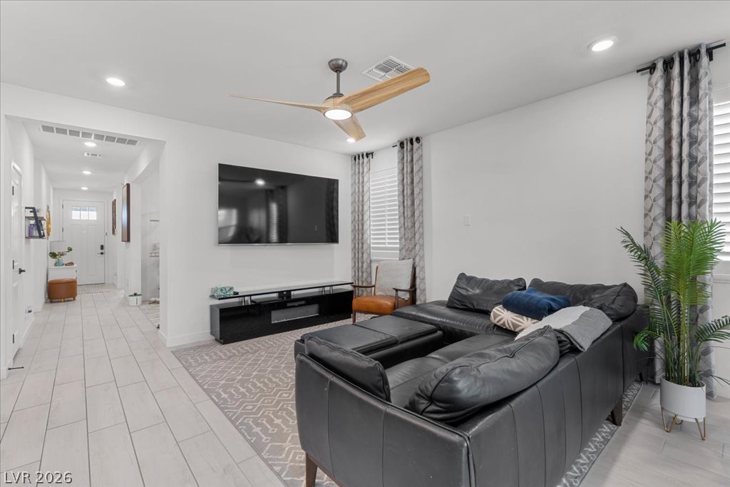 8949 Lucky Crest Street Las Vegas NV 89113