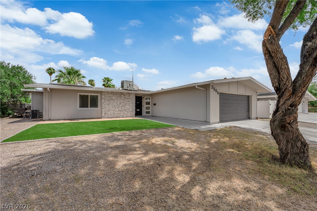 2506 Winterwood Boulevard Las Vegas NV 89142