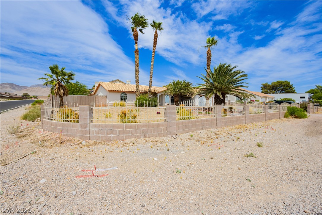 5525 North Tee Pee Lane Las Vegas NV 89149