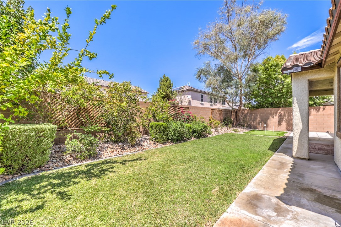 8213 Dragonfly Bush Court North Las Vegas NV 89085
