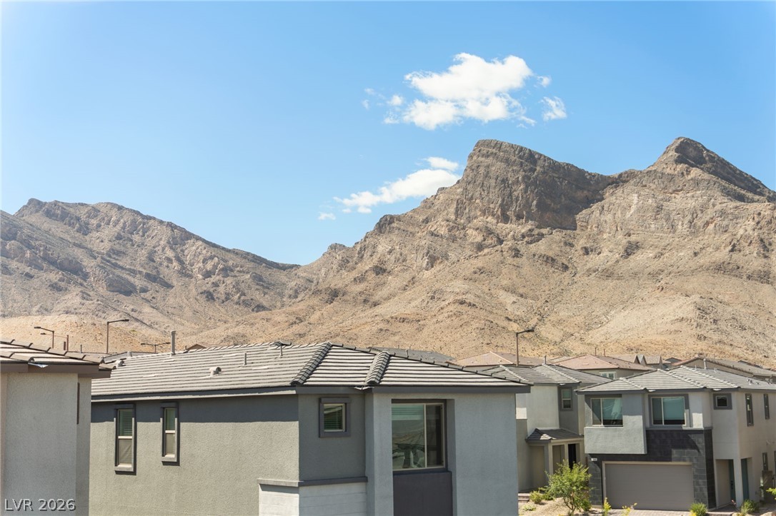 1606 Rock Kestrel Street Las Vegas NV 89138