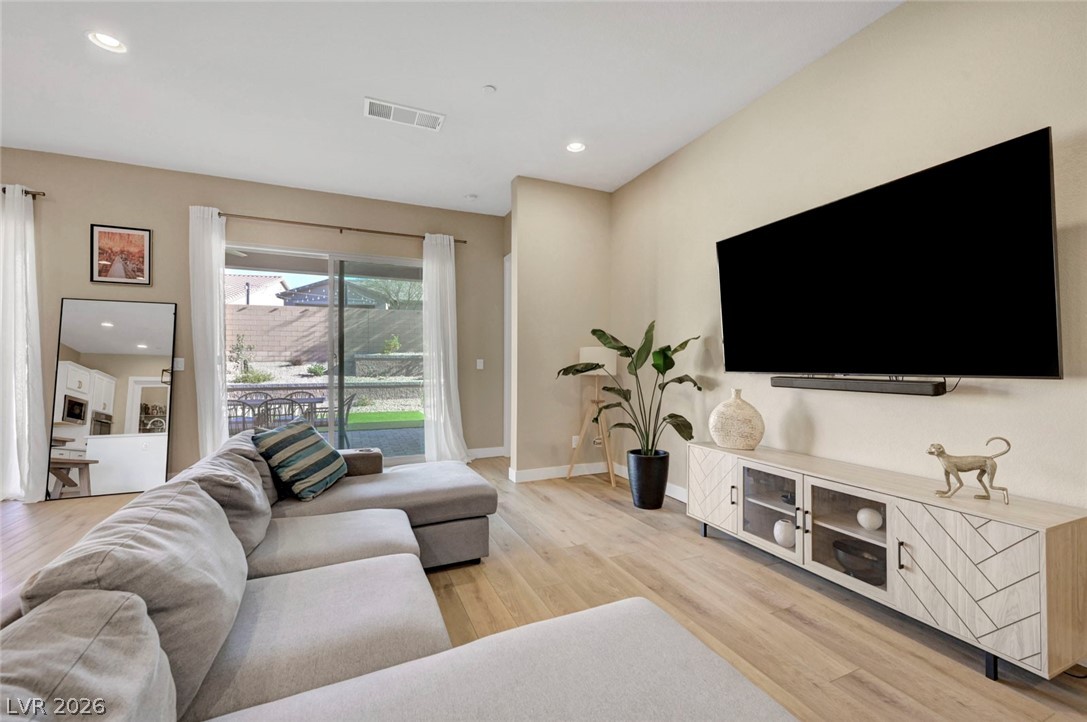 552 Comodo Street Henderson NV 89011
