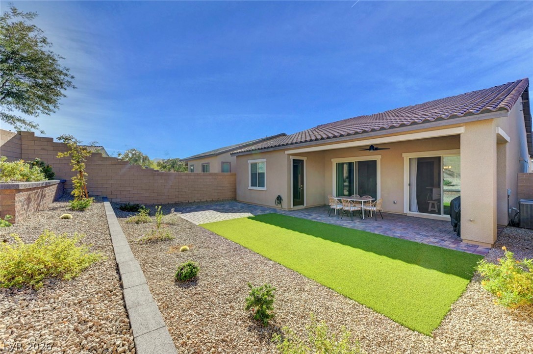 552 Comodo Street Henderson NV 89011
