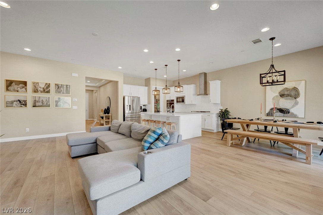 552 Comodo Street Henderson NV 89011