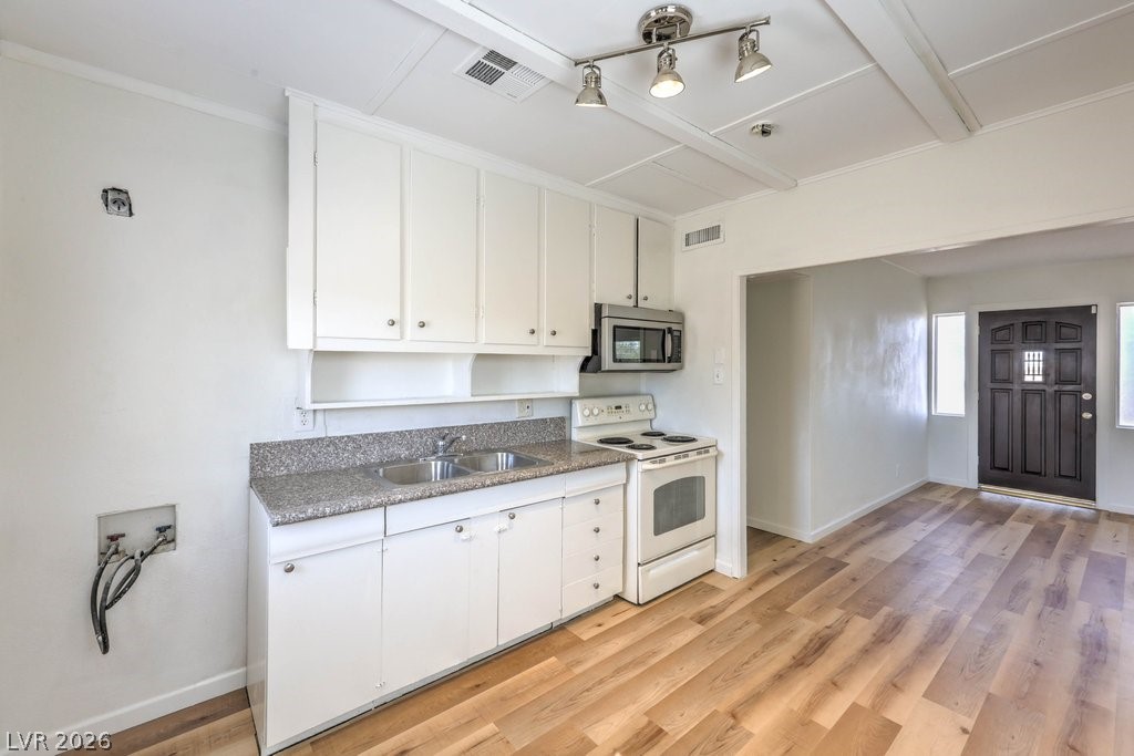 10 California Way Henderson NV 89015