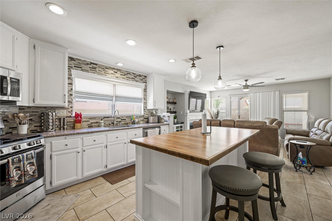 1917 Badger Canyon Avenue North Las Vegas NV 89031