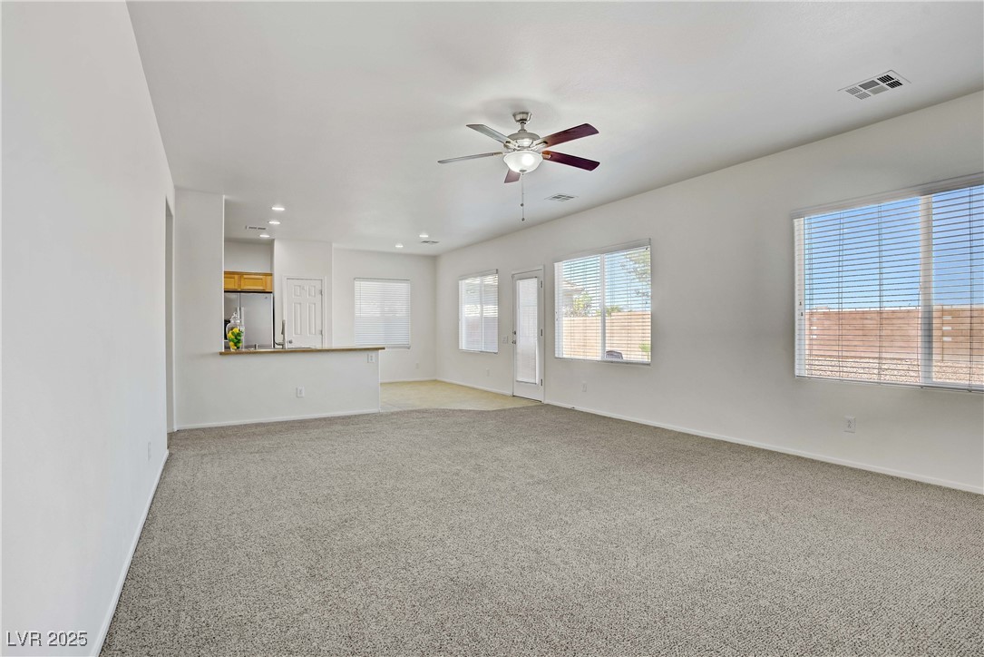 6933 Diver Avenue North Las Vegas NV 89084