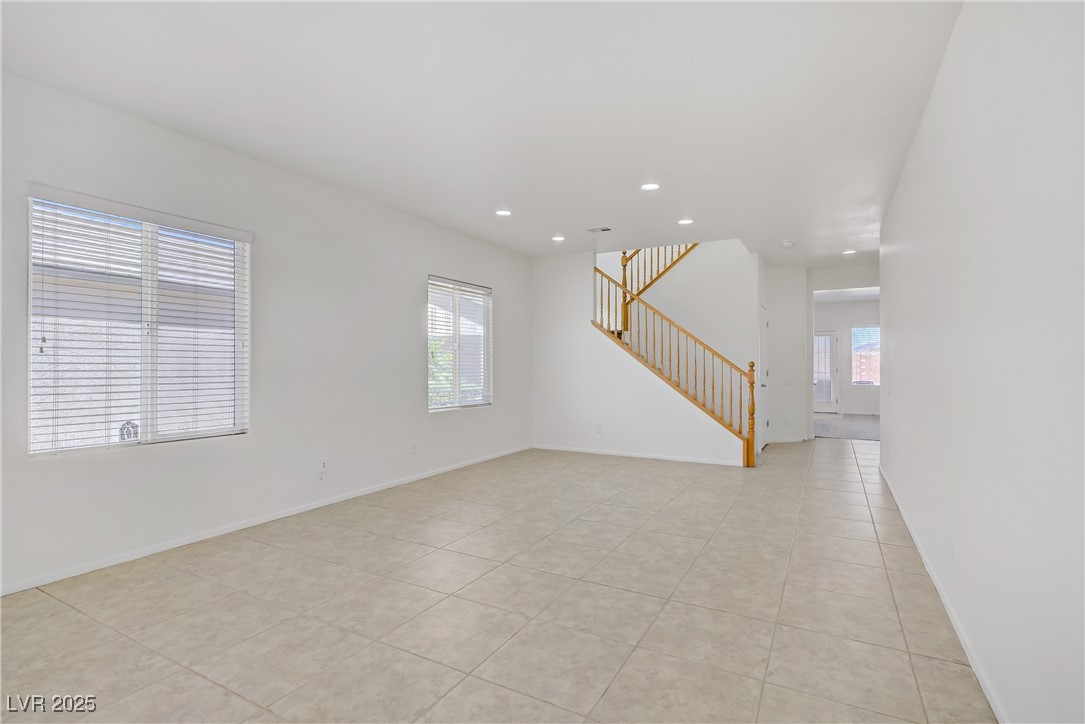 6933 Diver Avenue North Las Vegas NV 89084