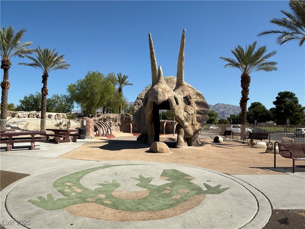 6933 Diver Avenue North Las Vegas NV 89084