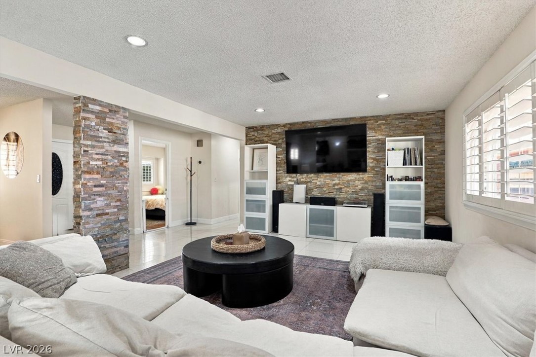 3936 Jewel Avenue Las Vegas NV 89121