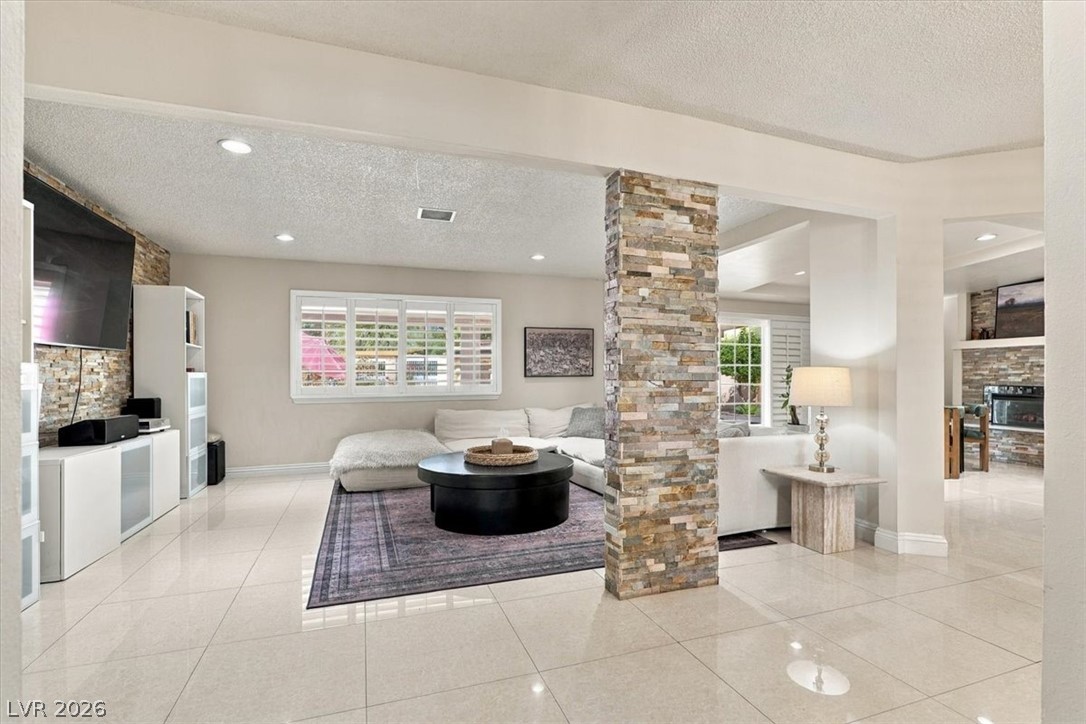 3936 Jewel Avenue Las Vegas NV 89121