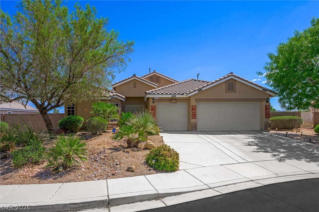 213 Whitetail Archery Avenue North Las Vegas NV 89084