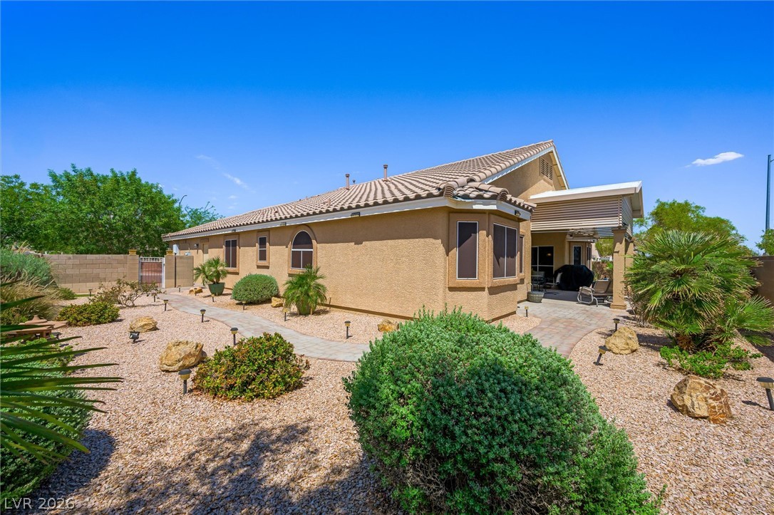 213 Whitetail Archery Avenue North Las Vegas NV 89084